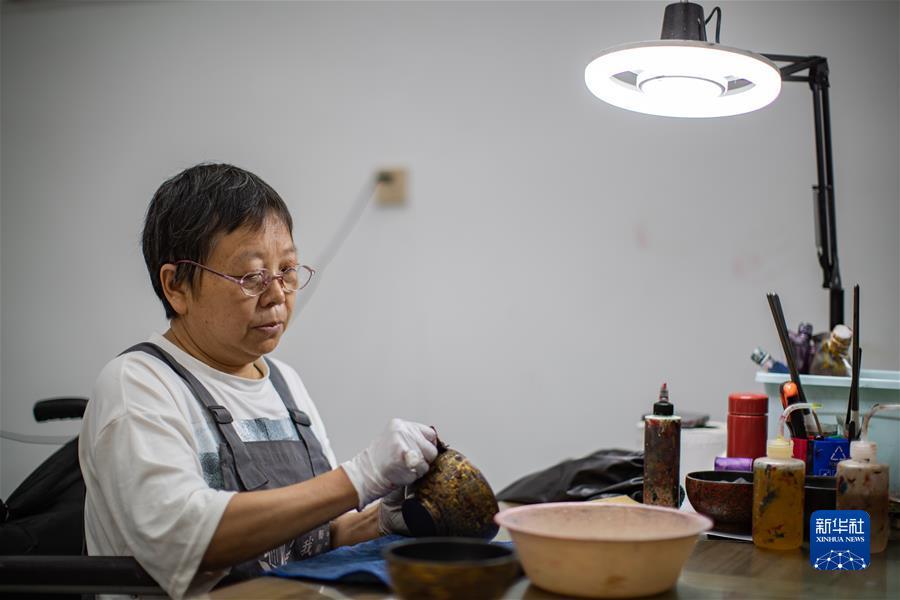 巴黎人真人对战